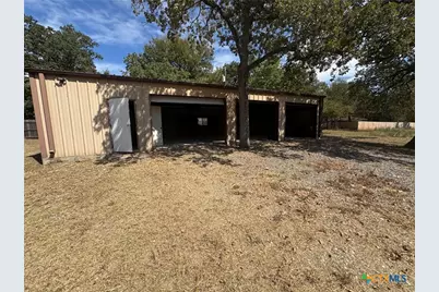 2802 W 4th Street, Cameron, TX 76520 - Photo 9