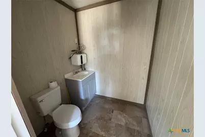2802 W 4th Street, Cameron, TX 76520 - Photo 7