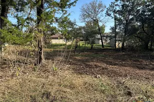 1 S Sherwood Dr, Belton, TX 76513 - Photo 1