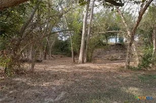 114 Navajo Trail, Seguin, TX 78155 - Photo 15