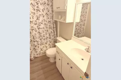 121 Regency Avenue, Victoria, TX 77904 - Photo 5