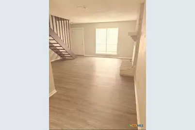 121 Regency Avenue, Victoria, TX 77904 - Photo 3