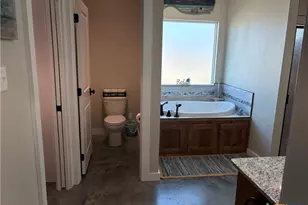 5851 Moccasin Bend Rd, Gatesville, TX 76528 - Photo 23