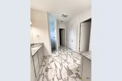 4607 Camden Heights, San Antonio, TX 78261 - Photo 17