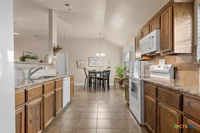 409 Blayton Street, Troy, TX 76579 - Photo 7