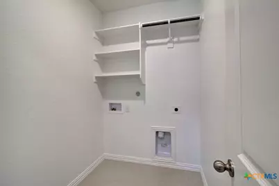 1229 Casetta Run, New Braunfels, TX 78130 - Photo 5