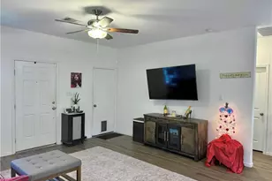 217 Barbary Coast Ln, Jarrell, TX 76537 - Photo 7