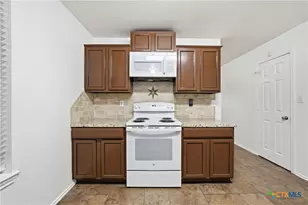 6525 Brooks Dr, Temple, TX 76502 - Photo 17