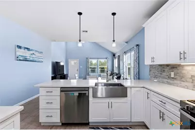 132 Breezeway Drive, Rockport, TX 78382 - Photo 9