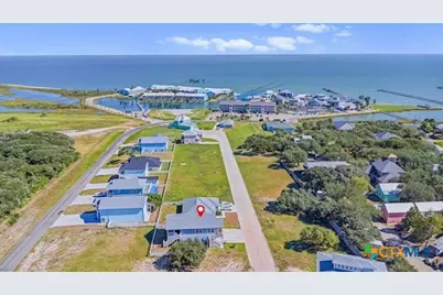 132 Breezeway Drive, Rockport, TX 78382 - Photo 3