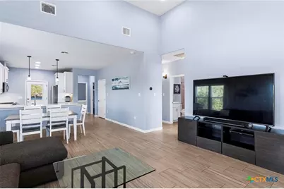 132 Breezeway Drive, Rockport, TX 78382 - Photo 5