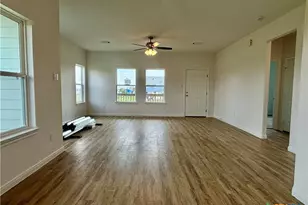 638 Swallow, Palacios, TX 77465 - Photo 9