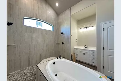 918 Alice Circle, Temple, TX 76502 - Photo 11