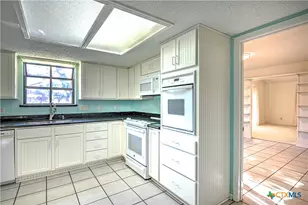 176 Maple Trail, Belton, TX 76513 - Photo 11