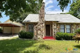 816 S Austin St, Seguin, TX 78155 - Photo 1