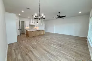 724 Eagle Crst Dr, Salado, TX 76571 - Photo 5