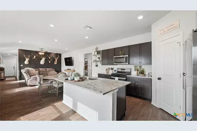 150 Legendary Trail Loop, Floresville, TX 78114 - Photo 23