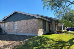 5901 Shadow Wood Dr, Corpus Christi, TX 78415 - Photo 3