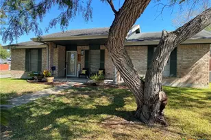 5901 Shadow Wood Dr, Corpus Christi, TX 78415 - Photo 1