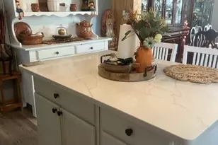 606 Schwab St, Yoakum, TX 77995 - Photo 9