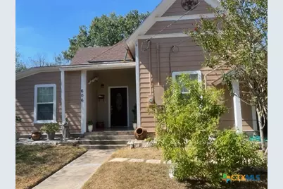 606 Schwab Street, Yoakum, TX 77995 - Photo 1