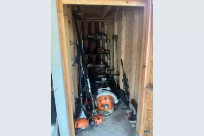 606 Schwab Street, Yoakum, TX 77995 - Photo 13