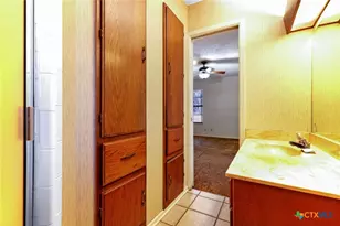 25 County Rd 427, Stockdale, TX 78160 - Photo 23