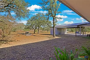 25 County Rd 427, Stockdale, TX 78160 - Photo 9