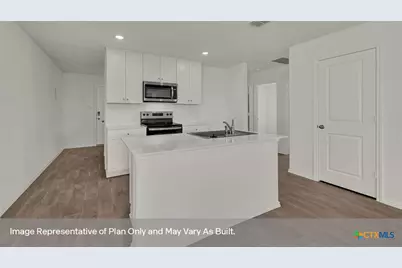 734 Jennifer Way, New Braunfels, TX 78130 - Photo 5