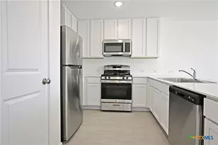 11806 Bluebell Rdg, Converse, TX 78109 - Photo 5