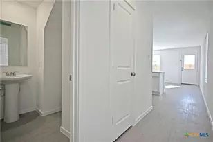 11806 Bluebell Rdg, Converse, TX 78109 - Photo 3