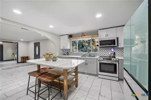 133 Alamo Dr, Pipe Creek, TX 78063 - Photo 9