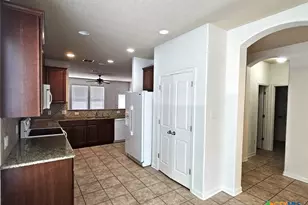 213 Ranch House Rd, Cibolo, TX 78108 - Photo 5