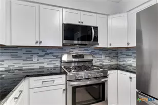 8410 Glen Canyon Dr, Round Rock, TX 78681 - Photo 9