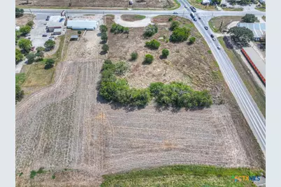 2918 W Kingsbury Street, Seguin, TX 78155 - Photo 27