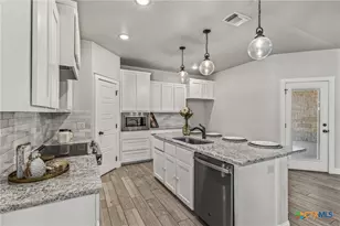 220 Pecan Meadow Ln, Harker Heights, TX 76548 - Photo 7