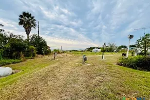 848 Margie Tewmey Rd, Port Lavaca, TX 77979 - Photo 7