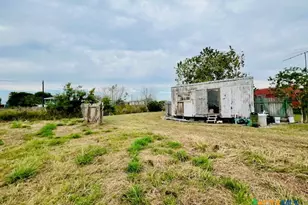 848 Margie Tewmey Rd, Port Lavaca, TX 77979 - Photo 13