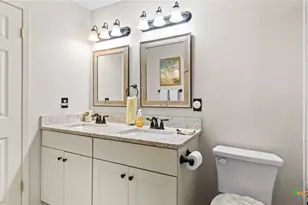 949 Burges St, Seguin, TX 78155 - Photo 13