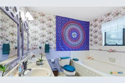 949 Burges Street, Seguin, TX 78155 - Photo 11