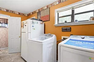 949 Burges St, Seguin, TX 78155 - Photo 19