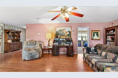 949 Burges Street, Seguin, TX 78155 - Photo 21