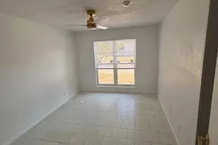 518 N 8th St, Temple, TX 76501 - Photo 13