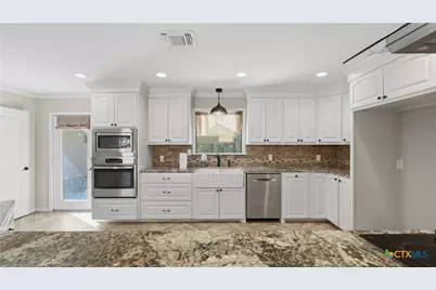 10040 US Highway 90A, Gonzales, TX 78629 - Photo 9