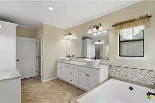 10040 US Hwy 90A, Gonzales, TX 78629 - Photo 25