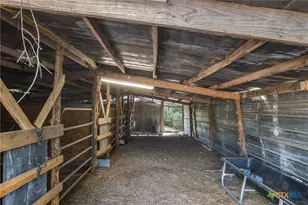 2135 Mule Creek Rd, Harwood, TX 78632 - Photo 17