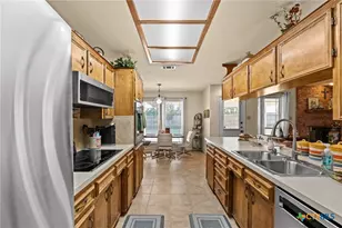 703 Craddock St, Copperas Cove, TX 76522 - Photo 9