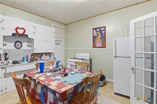 613&615 E Ct St, Seguin, TX 78155 - Photo 13