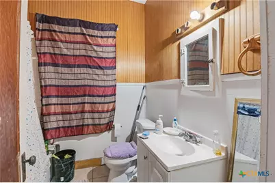 613&615 E Court Street, Seguin, TX 78155 - Photo 15