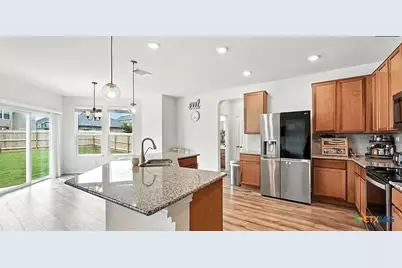 354 Deer Crest Drive, New Braunfels, TX 78130 - Photo 13